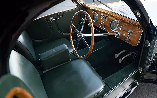 На продажу выставлен редчайший довоенный Bugatti
