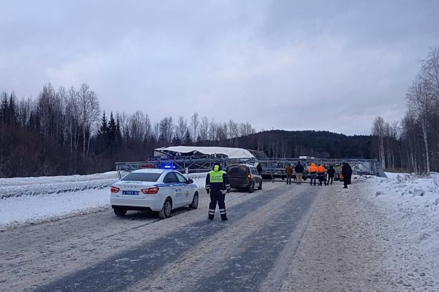 Движение на участке трассы Пермь - Екатеринбург ограничили из-за ДТП