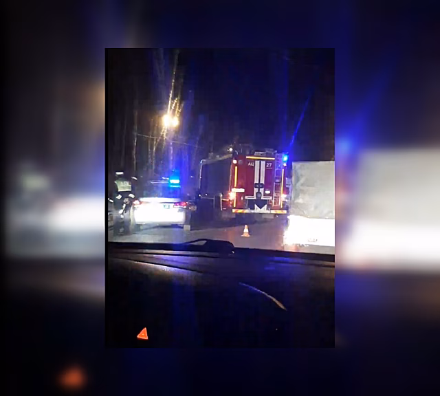 Пешехода разорвало на части после страшного ДТП на подъезде к Мызинском мосту