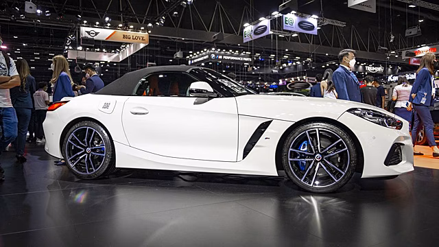 BMW прекращает выпуск Z4 в 2026 году: модель станет коллекционной