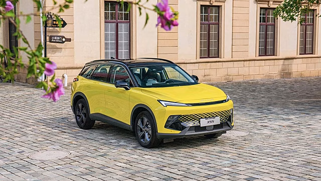 Эксперт «За рулем» провел тест-драйв китайского кроссовера BAIC X55