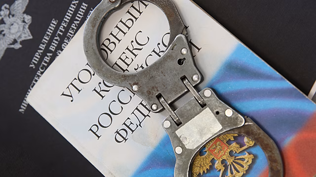 В Красноярском крае задержаны наркосбытчики, обустроившие вдоль трассы 9 тайников с героином