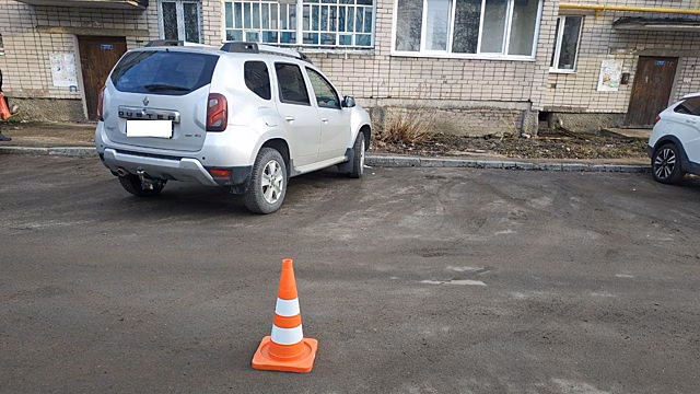 Мальчика сбили в одном из дворов Вологды