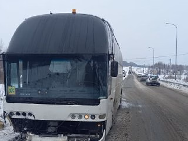 Автобус с 46 детьми попал в ДТП в Башкирии