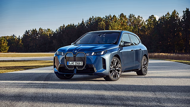Представлен новый мощный и дальнобойный BMW iX