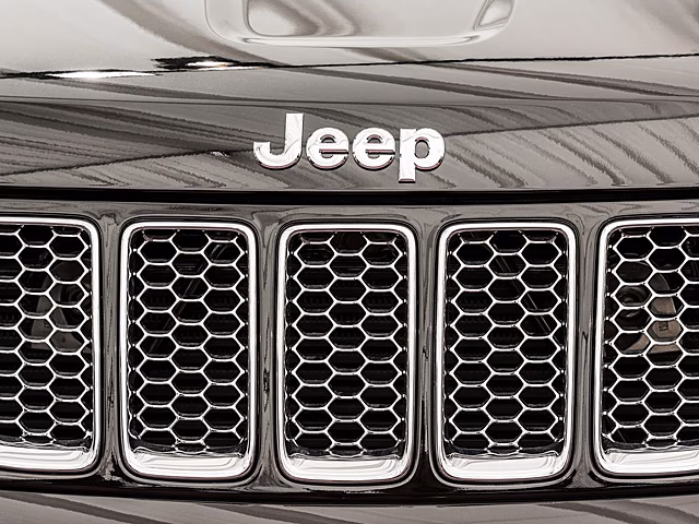 В России отзовут 505 машин Jeep и Chrysler