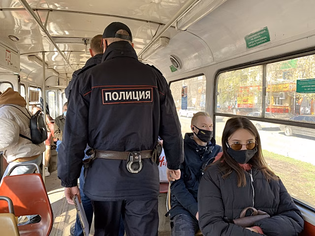 В Самаре за неделю из транспорта высадили 181 пассажира без маски