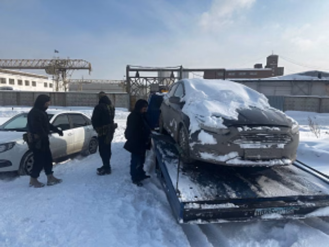 В Екатеринбурге за кражи иномарок для последующей перепродажи задержаны бизнесмен и его подчинённый
