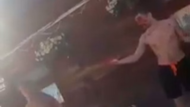 «Им место на реке-вонючке»: в новосибирском аквапарке пьяная пара устроила дебош