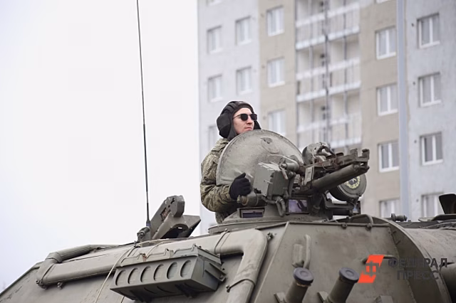 В Екатеринбурге стартовали репетиции парада Победы