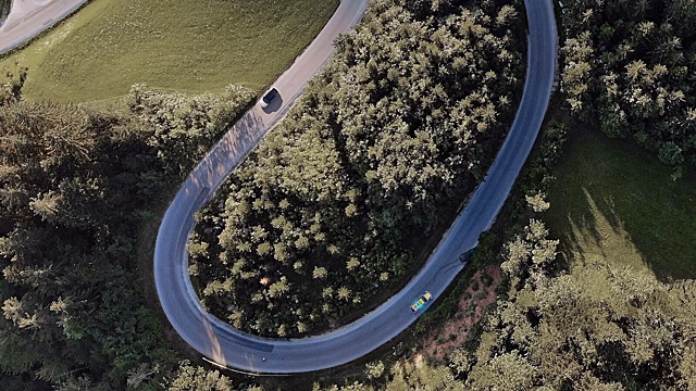 Volvo будет уведомлять водителей о предстоящих авариях