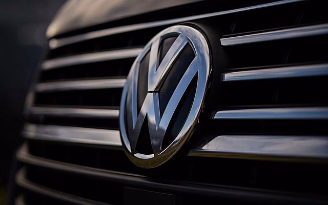 В России стартовали продажи крупного внедорожника Volkswagen: объявлены цены