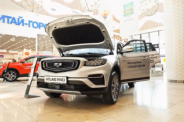 «АльтаирАвто» презентовала новые автомобили Geely во Владивостоке