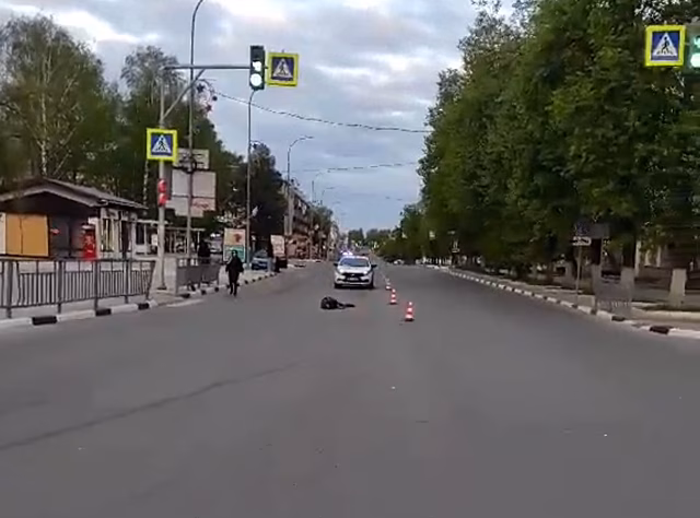 Лежащий на дороге человек погиб от наезда авто в Кстове