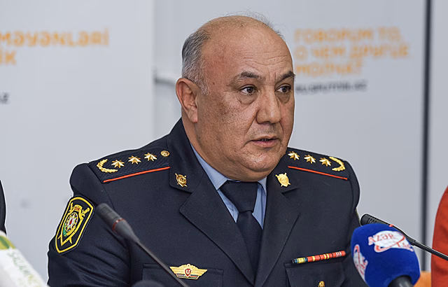 Вагиф Асадов утверждает: машины с серией АА уже не так часто нарушают