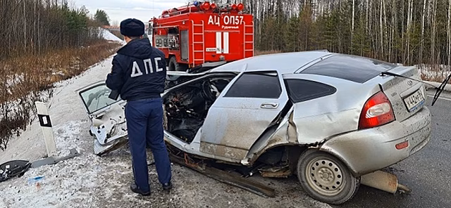 Жену спикера гордумы Североуральска, который погиб в ДТП, перевезли в областную больницу
