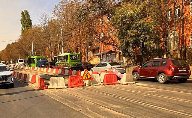 В Курске не могут завершить ремонт на пяти улицах из-за реконструкции трамвайных путей