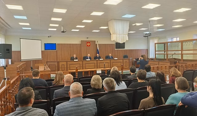 Егор Игнащенко посетил Волгоградский областной суд с рабочим визитом