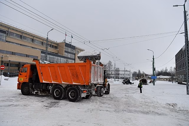 Мост на улице Кирова открыт, но изменилась схема движения
