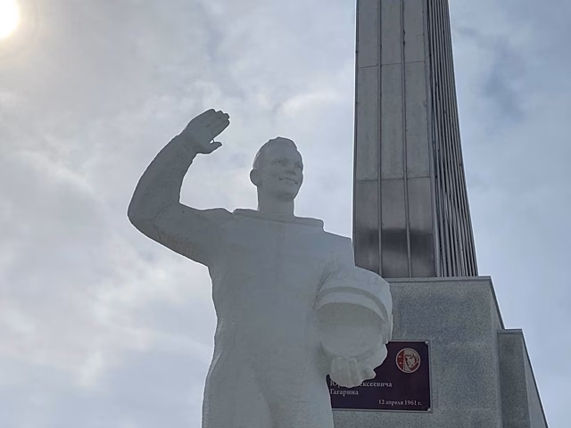 В Саратове пустят дополнительные автобусы к Парку покорителей космоса
