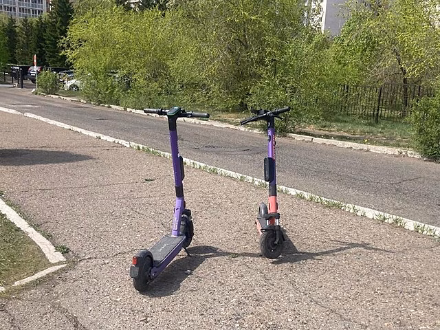 Дороги Читы не готовы к электросамокатам, считает депутат