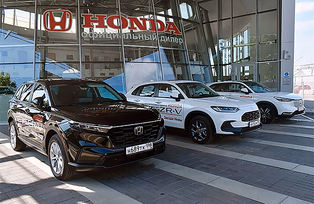 Honda опровергла возобновление официальных поставок авто в Россию. Но дилерский центр открылся
