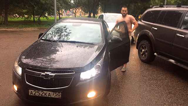 Экс-участник «Дома-2» напал на онкобольного