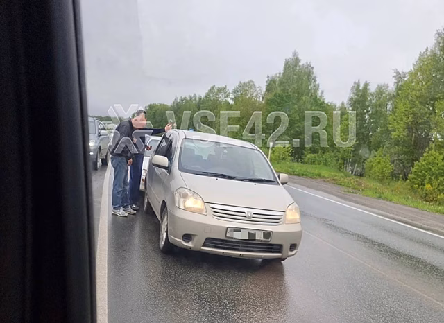 Огромная пробка сковала трассу в Новосибирской области