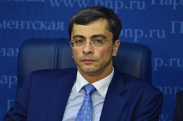 Гутенёв: на льготные автокредиты в 2020 году должно быть потрачено не меньше средств, чем в 2019-м
