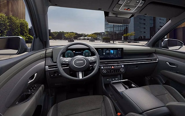 Новый Hyundai Tucson уже в наличии у российских дилеров: цены и комплектации