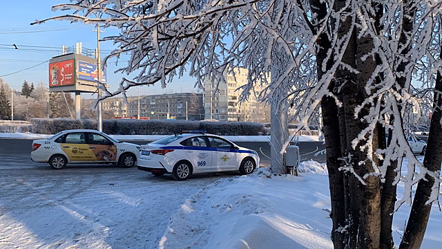 Десятки кемеровских таксистов попались на нарушениях