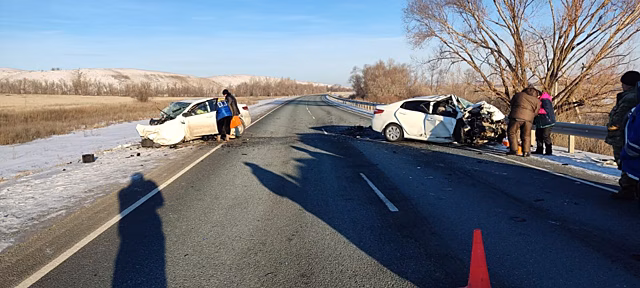 В Оренбуржье произошло смертельное ДТП. Три человека погибли
