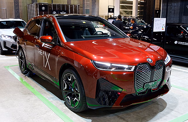 Блогеры протестировали электрические BMW iX