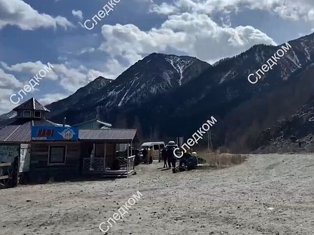 Погибшими при восхождении на гору в Бурятии оказались мужчина и две женщины