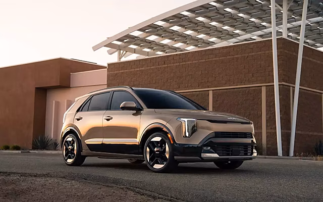 Кроссовер Kia Niro обновили и лишили электрической версии