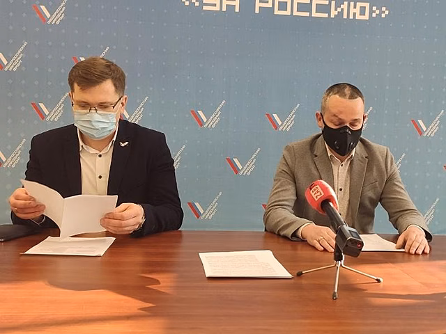 Мнения по поводу состояния теплоизоляции труб города разделились