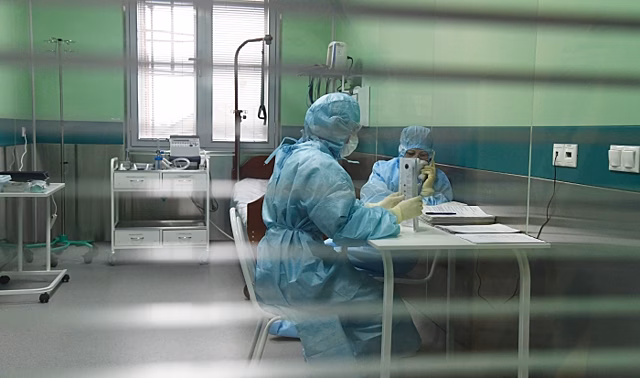 В Севастополе инспектор ГИБДД на мотоцикле сбил 6-летнюю девочку