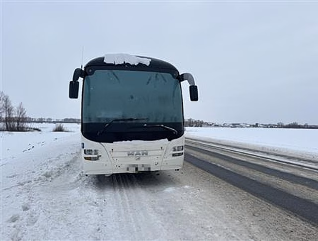 В Красноярском районе в мороз сломался автобус с 58 пассажирами