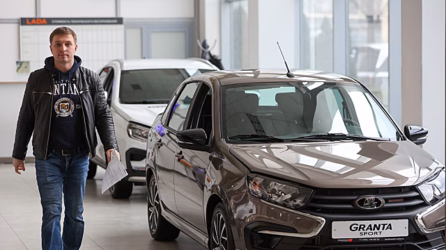 Названы самые продаваемые автомобили в России в 2025 году