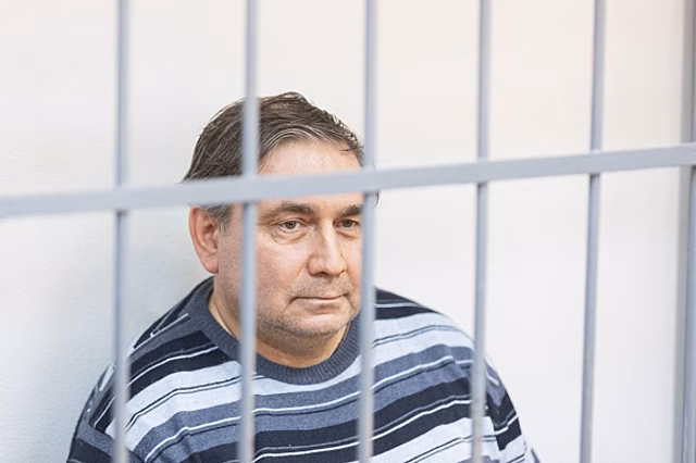 Экс-министру энергетики и ЖКХ Свердловской области Смирнову продлена мера пресечения