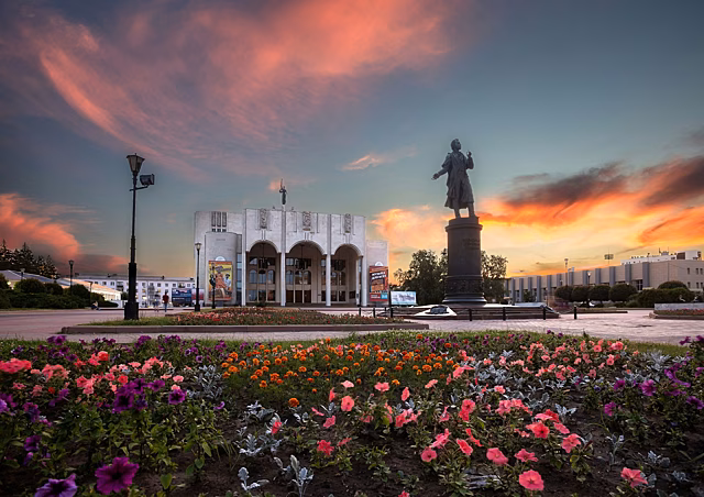 В Курске обновляют дороги, ведущие к достопримечательностям