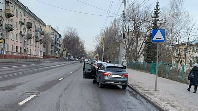 На Крымской в Саратове «Веста» сбила восьмилетнюю девочку