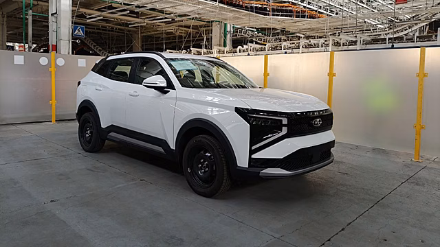 Кроссовер Lada Azimut сфотографировали на заводе в Тольятти