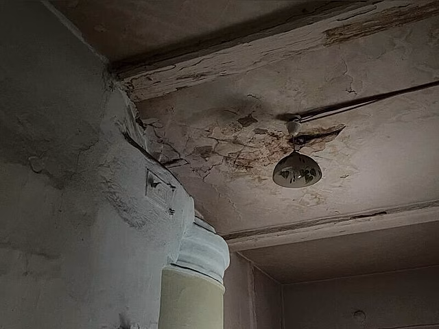 Власти Читы отказались ремонтировать крышу аварийного дома на Аргунской