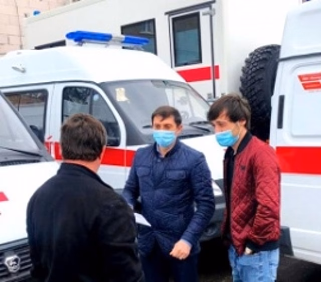 ЦРБ Гумбетовского района получила новую машину скорой помощи