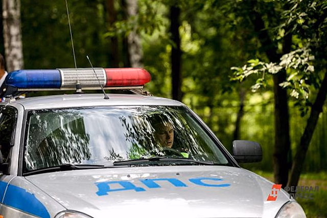 В Тюмени Lexus и Daewoo после удара отбросило на тротуар