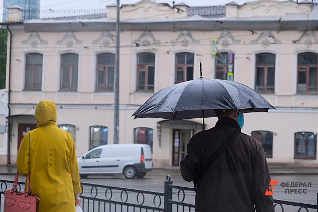 МЧС предупредило свердловчан об экстремальных осадках в День Победы