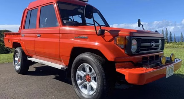 В Сети опубликовали снимки любопытного пикапа Toyota Land Cruiser в состоянии «капсулы времени»
