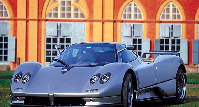 Уникальную Pagani Huayra разбили в Саудовской Аравии