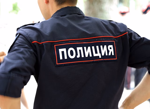 Массовый разгон мигрантов - нарушителей ПДД провели полицейские во Владивостоке